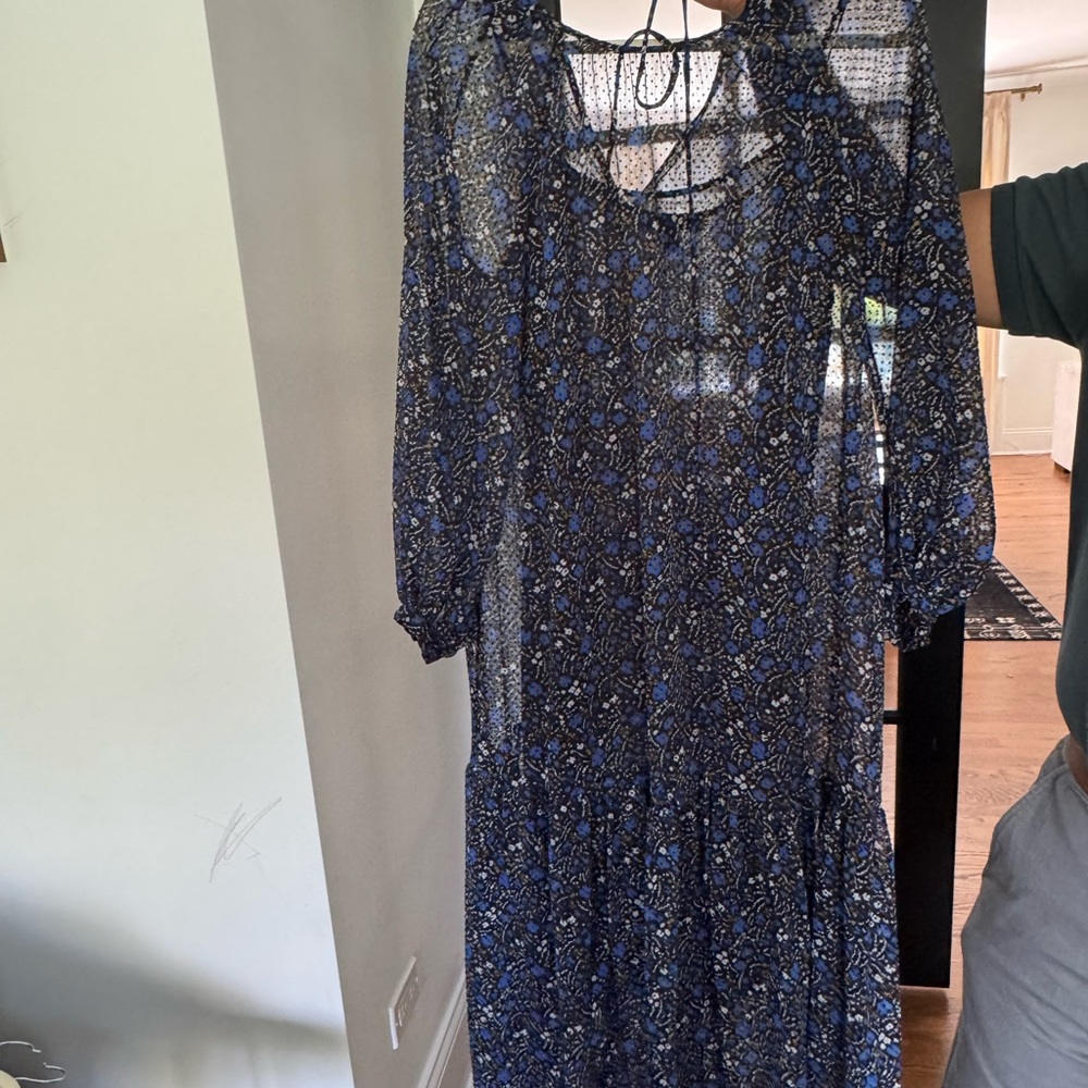 Elegant Blue Patterned Dress